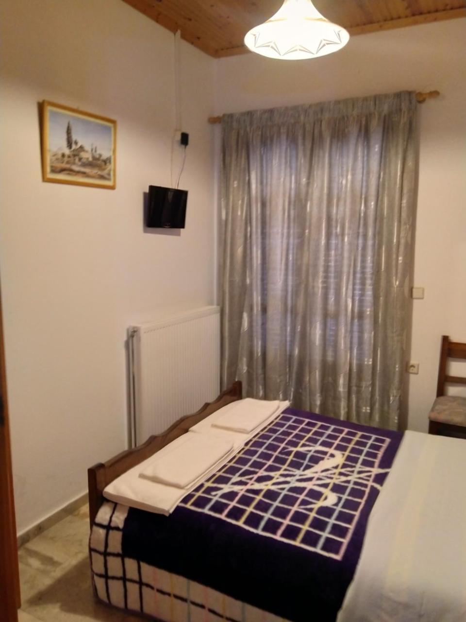 Enoikiazomena Petropoulos Aparthotel Ano Lousoi Room photo